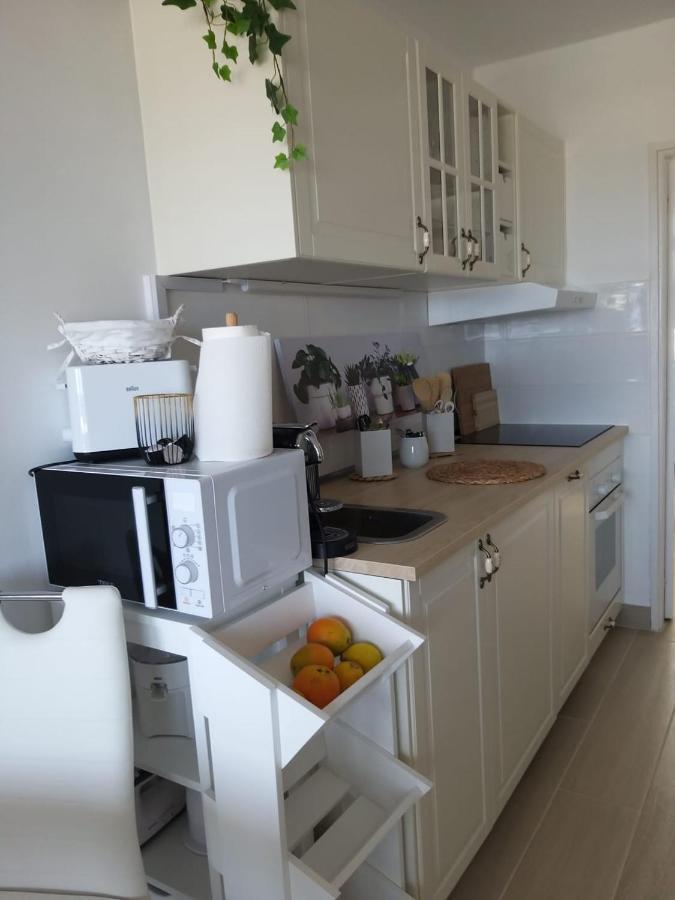 Neu renoviertes, hübsches und gemütliches Appartement mit Balkon und Meerblick Costa De Antigua Exterior foto
